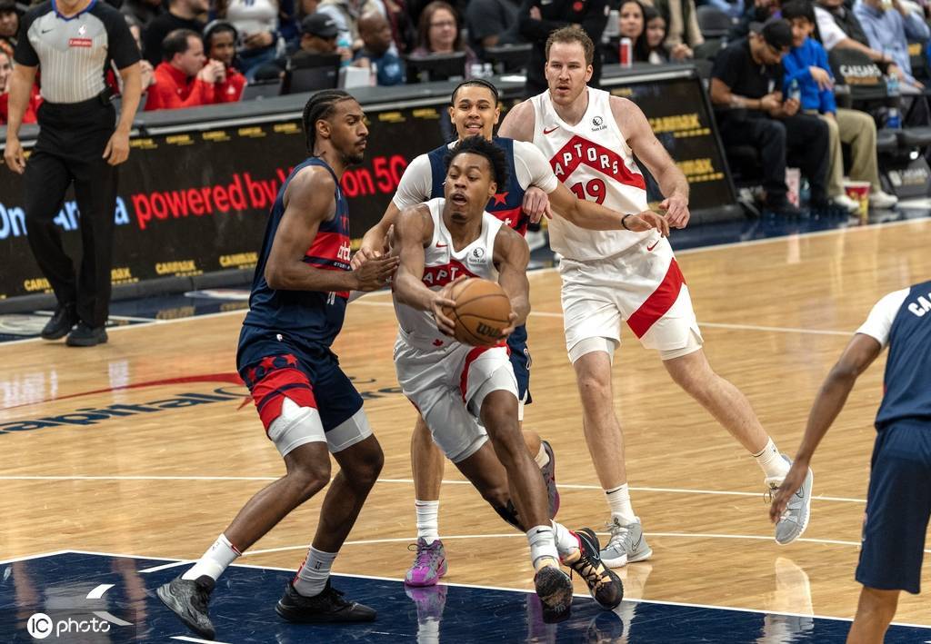 珀尔特尔21+11普尔23分 垫底大战猛龙送奇才5连败