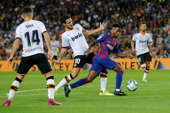 西甲焦点战：蝙蝠军团主场迎强敌，塞维利亚客场寻转机