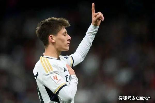 足坛地震！阿森纳用厄德高模式强挖居莱尔，西甲天才叛逃伦敦？萨卡迎史诗级搭档！